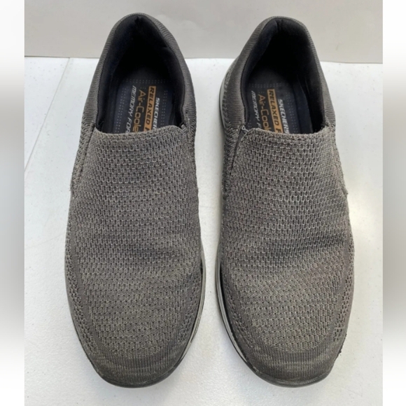 Skechers Relaxed Fit Men's 10 Slip-on Air Cooled Memory Foam Loafer Slip On Gray - Picture 1 of 13
